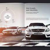 Mercedes-AMG Performance Studio – una seria de tres folletos . Pencitraan Merek, Identitas, Desain, Desain Editorial, Dan Desain Grafis proyek oleh Katrin Horstkemper - 06.19.2011