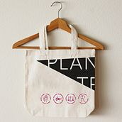 Merchandising Planeta Textil. Projekt z dziedziny Br, ing i ident, fikacja wizualna i Projektowanie graficzne użytkownika valentina gonzález wilkendorf - 07.08.2014