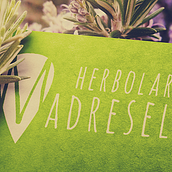 BRANDING HERBOLARIO MADRELVA. Br, ing & Identit project by Nayra Rodríguez Perdomo - 09.21.2014