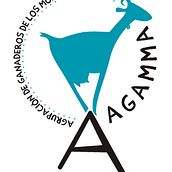 Imagen Corporativa AGAMMA (Quesos Montes de Málaga). Een project van  Br e ing en identiteit van Daniel Herráez Olcina - 24.09.2014