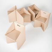 Carton Chair. Design e fabricação de móveis, e Design de produtos projeto de Zaira Holgado Perez - 06.10.2014