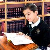 El futuro es de los niños. Education, Writing, and Photograph project by Carlos Nava - 10.23.2014