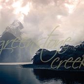GREENSTONE CREEK. Un proyecto de Br, ing e Identidad, Diseño, Diseño gráfico y Tipografía de Jaclyn Allan - 01.11.2014