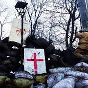 between barricades in kiev, Ukraine. Fotografia projeto de Alessandro Treves - 13.11.2014