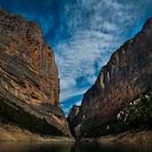 Ager, un pueblo.. Photograph project by Julio Cesar Fonte Alcantara - 10.22.2016