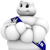 Michelin México - Comunicación Interna. Un proyecto de Diseño gráfico y Publicidad de David Eduardo Mora Godoy - 21.12.2014