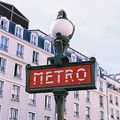 À Bas. Un proyecto de Arquitectura, Diseño de iluminación, Fotografía y Paisajismo de gmartin-1 - 07.03.2015