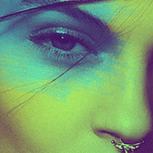 Neon Girl. Un proyecto de Dirección de arte, Diseño, Diseño gráfico, Fotografía y Publicidad de Daniela Serrate - 09.03.2015
