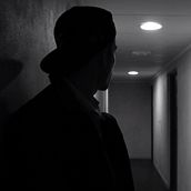 Ready 2 Rumble - Neura  (Videoclip). Un proyecto de Cine, vídeo, televisión, Escritura, Post-producción fotográfica		 y Vídeo de Queen Kong Filmmakers - 16.10.2014