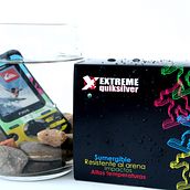 Packaging para Sony Eriksoon Ed. especial Quiksilver. Un proyecto de Diseño gráfico de Viktor Navarro Aragon - 25.03.2015