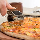 el corte de la pizza. Un progetto di Fotografia di mariana cullini - 28.04.2015
