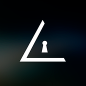 Logo : Secret Party . Graphic Design project by Gethulio Reis - 05.21.2015