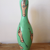 STUPID KRAP - PIN BOWLING CUSTOM EXHIBITION IN FIRST COAT FESTIVAL ( TOOWOOMBA, AUSTRALIA ). Un proyecto de Artesanía, Diseño gráfico e Ilustración tradicional de Grace García - 10.06.2015