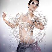 Liberación de las ataduras. Un projet de Direction artistique, Création de costumes , et Photographie de Manuela Vanegas Valencia - 19.07.2015