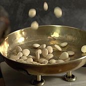 Turrón Muttante. Un proyecto de Publicidad y Vídeo de Javier Giménez Rodríguez - 17.12.2014