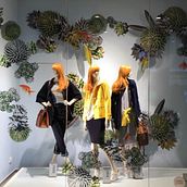 store windows. Un progetto di Br, ing, Br, identit, Direzione artistica e Graphic design di Charlotte Cavellier - 09.08.2015