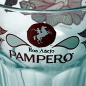 Magnetica & Pampero Glass . Un progetto di Illustrazione tradizionale di Ana Lourenco - 10.08.2015