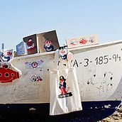 LA MAR, LA LLAR . Arte plastice, Br, ing și identitate, Caligrafie, Design, Design de caractere, Design de produs, Design editorial, Design grafic, Managementul designului, Marketing, Ambalaje & Imprimare serigrafică de Palmera Virginia - 11.07.2015