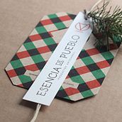 Packaging Esencia de Pueblo. Un proyecto de Dirección de arte, Diseño gráfico y Packaging de Heroine Studio - 18.11.2015