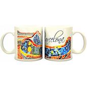 Taza Barcelona 1. Arts, Crafts, Design, Product Design, Traditional illustration, Fine Arts, Sketching, Ceramics, Creativit, Drawing, Artistic Drawing, Digital Drawing, and Digital Illustration project by Cristina Figueroa - 05.08.2015
