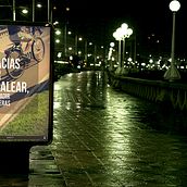 "Gracias por respetar" (Propuesta para campaña en el ayuntamiento de La Coruña para el respeto hacia los peatones). Graphic Design, and Photograph project by Samantha Pérez - 01.09.2016