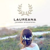 Laureana Tocados. Br, ing e Identidade, Direção de arte, Design, Design de acessórios, Design gráfico, Web Design, Fotografia, Multimídia, Packaging, Tipografia, e UX / UI projeto de Reyes Martínez - 01.03.2016
