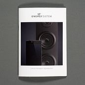 Brochure MWC 2016. Art Direction, Product Design, and Graphic Design project by Estefania Carreres - 04.26.2016