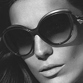 Ferragamo Live | XP Design. Fine Arts, Br, ing, Identit, Film, Video, TV, Creative Consulting, Web Development, Art Direction, Design, Information Design, Interactive Design, Marketing, Advertising, Social Media, and UX / UI project by Jota Marques - 05.20.2016
