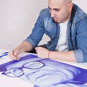 Retratos  de  gran  formato,  realizados   a  bolígrafo,  intentando  descubrir  que  hay   detrás   de   esas  mágicas  miradas,  marcas  y  gestos.... Fine Arts, Traditional illustration, and Painting project by Chema Mora - 06.19.2016