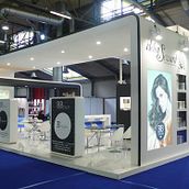 COSMOPROF Milano ITALY. Interior Architecture, Br, ing, Identit, Art Direction, Design, Lighting Design, Interior Design, Events, Marketing, and Advertising project by Carolina Gonzalez Serrano - 12.21.2013