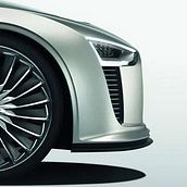 Audi E-TRON / ADC Competition Ein Projekt aus dem Bereich Werbung, Kunstleitung, Cop, writing und Grafikdesign von Viktor Kolodiazhnyi - 11.09.2016