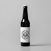 Angry Bitch- Black Bitch Brewing Co.. Un proyecto de Dirección de arte, Diseño, Diseño de personajes, Ilustración tradicional y Packaging de rafa san emeterio - 04.11.2016