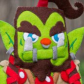 Thrall. Arts, Crafts, To, Design, and Character Design project by Ana Rois Ortiz - 11.05.2016