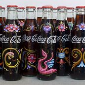 Botellas de Coca Cola. Un proyecto de Br, ing e Identidad, Pintura y Publicidad de Alfredo Genovese - 21.01.2017