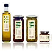 Diseño de packaging para productos olivícolas. Un progetto di Graphic design e Packaging di Belen Paoletti - 28.12.2016