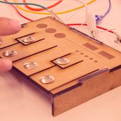 Makey Makey. Un projet de Éducation, Réseaux sociaux, Design sonore , et Vidéo de Pedro Ramos da Silva - 25.01.2017