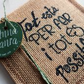 Invitación de boda artesanal y serigrafiada a mano a 2 tintas.. Design, Graphic Design, Paper Craft, and Screen Printing project by Atxim Studio - 03.06.2017