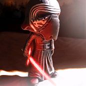 Mini Kylo. Film, Comic, and Traditional illustration project by Antonio Diaz - 03.14.2017