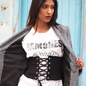 Moda (Suheylen, Blogger). Photograph, and Advertising project by natalia calvo - 04.27.2017