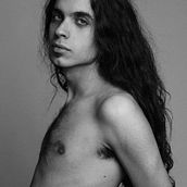 Man on grey. Photograph project by Janira Muñoz - 05.08.2017