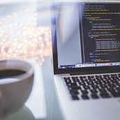 En esta web tengo mi portfolio y mi experiencia detallados. Un proyecto de Desarrollo Web de Alexia Torres Celorio - 14.06.2017