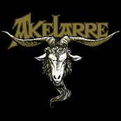 Diseño de camisetas para Akelarre. Un progetto di Illustrazione tradizionale e Serigrafia di Imanol Etxeberria - 20.06.2017
