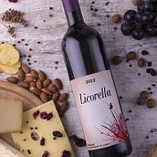 Diseño de etiqueta vino "Licorella". Packaging project by Lissette Espinosa Castillo - 11.19.2015