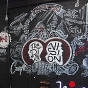 Murales. Street Art, Traditional illustration, Lettering, Painting, T, and pograph project by Óscar Lorenzo - 07.31.2017