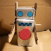 ALONE ROBOT (a stop motion history). Animation, Arts, Crafts, Sculpture, Photograph, Paper Craft, and Stop Motion project by Luis Pardo - 09.11.2017
