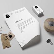 OSCAR OLLER ® 2015 · Desarrollo de imagen corporativa y aplicaciones básicas.. Un progetto di Br, ing, Br e identit di Carlos Barthelemy - 15.09.2017