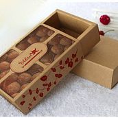 Empaques para chocolates premium preparados De Abril. Packaging project by Juan Pablo Ayala Alfonso - 07.20.2017