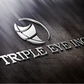 Logo Triple Eye. Un progetto di Direzione artistica e Graphic design di Israel Soliz - 06.11.2017