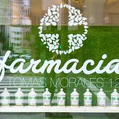 Farmacia Tomas Morales 120, Gran Canaria. Un proyecto de Arquitectura y Diseño de interiores de Carla Varela - 01.05.2015