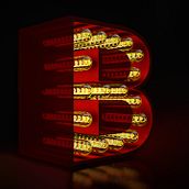 B de Burr.....bueno, para ser la primera.....es mejorable, y se mejorará.. Un proyecto de 3D, Diseño gráfico, Ilustración tradicional, Infografía, Lettering, Motion Graphics y Retoque fotográfico de Ricardo Torralbo Martinez - 28.11.2017